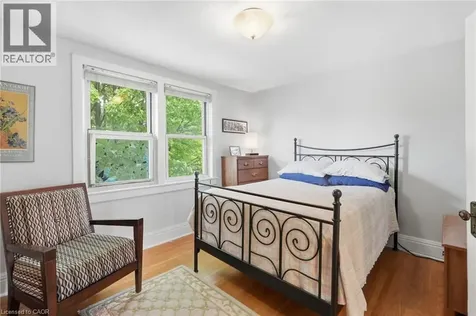 16 Connaught Avenue North Hamilton ON L8L 6Y7