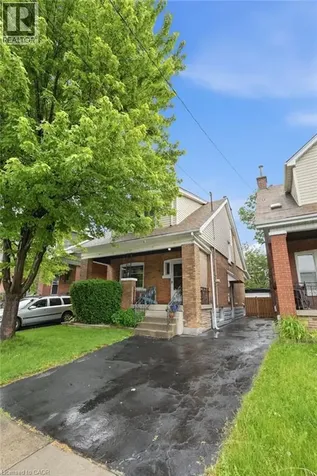 16 Connaught Avenue North Hamilton ON L8L 6Y7