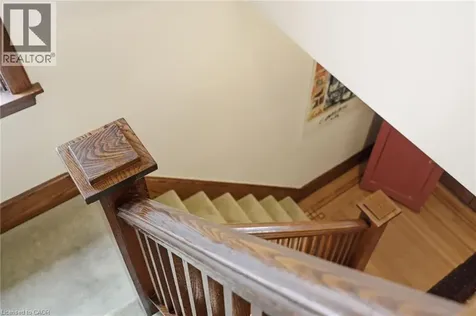 16 Connaught Avenue North Hamilton ON L8L 6Y7