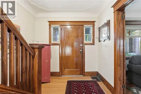 16 Connaught Avenue North Hamilton ON L8L 6Y7