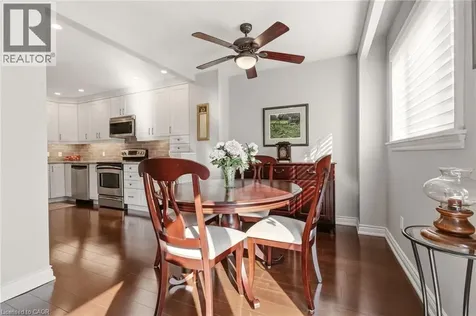 570 Forestwood Crescent Burlington ON L7L 4K3