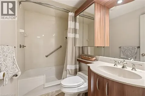 570 Forestwood Crescent Burlington ON L7L 4K3