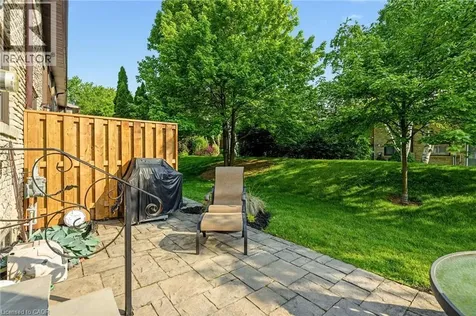 570 Forestwood Crescent Burlington ON L7L 4K3