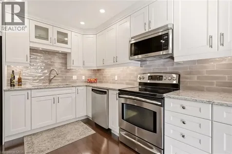 570 Forestwood Crescent Burlington ON L7L 4K3