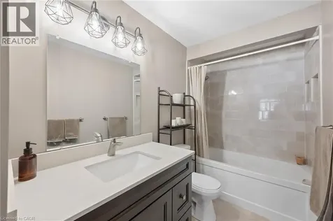 236 Kingswood Drive Kitchener ON N2E 2K2