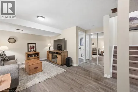 236 Kingswood Drive Kitchener ON N2E 2K2