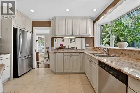 2158 Fowler Lane Mississauga ON L5K 1B8