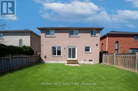 26 Country Stroll Crescent Caledon (bolton West) ON L7E 2H3