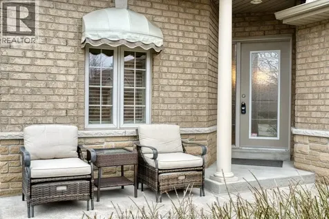 5924 Ballantrae Crescent Windsor ON N9J 3Y7