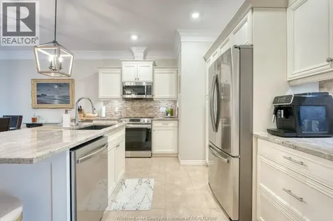 5924 Ballantrae Crescent Windsor ON N9J 3Y7