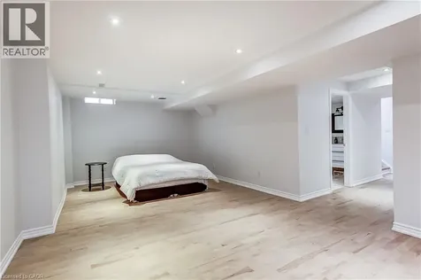 481 Heath Street Oakville ON L6H 6N8