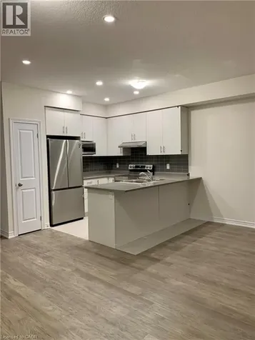 4 Foothills Lane Stoney Creek ON L8E 0K1