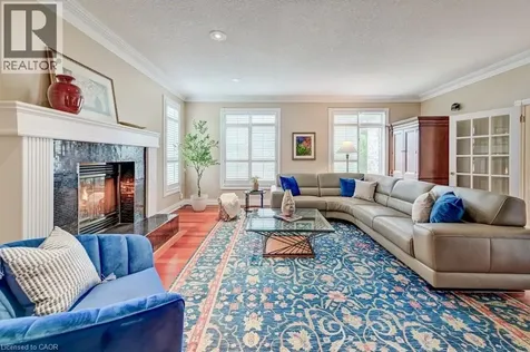 336 Bushwood Court Waterloo ON N2T 2E7
