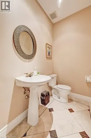336 Bushwood Court Waterloo ON N2T 2E7