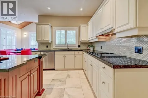 336 Bushwood Court Waterloo ON N2T 2E7