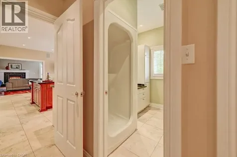 336 Bushwood Court Waterloo ON N2T 2E7
