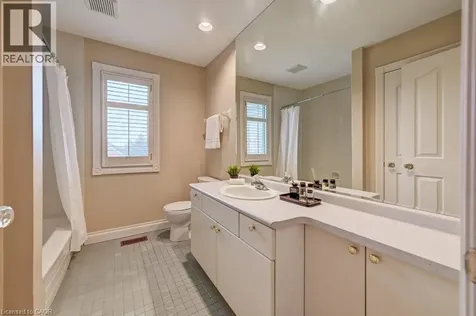 336 Bushwood Court Waterloo ON N2T 2E7