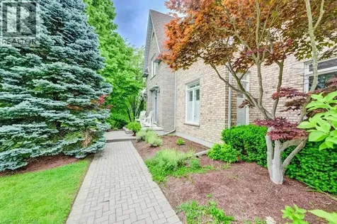336 Bushwood Court Waterloo ON N2T 2E7
