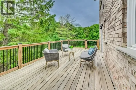 336 Bushwood Court Waterloo ON N2T 2E7