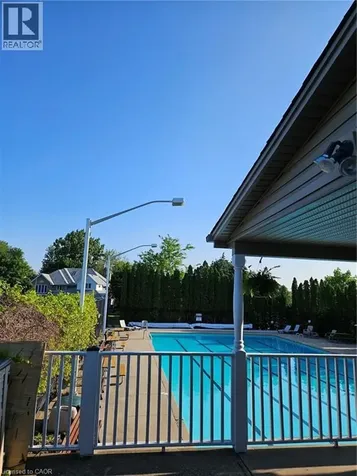336 Bushwood Court Waterloo ON N2T 2E7