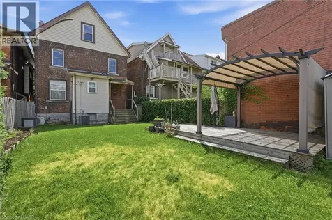 71 Aikman Avenue Hamilton ON L8M 1P8
