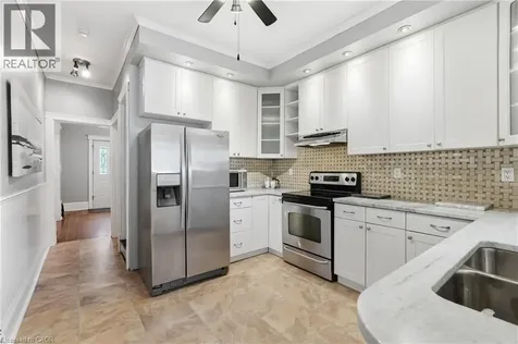 71 Aikman Avenue Hamilton ON L8M 1P8