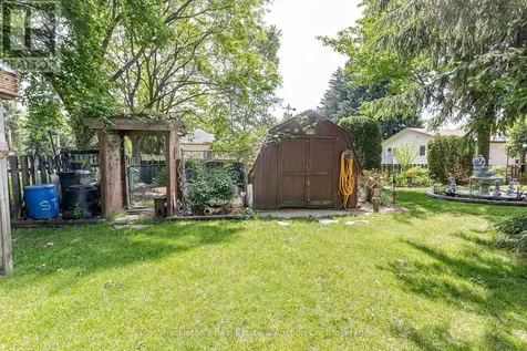 69 Nethercott Drive Stratford ON N5A 7G4