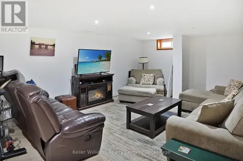 458 Market Street Saugeen Shores ON N0H 2C2