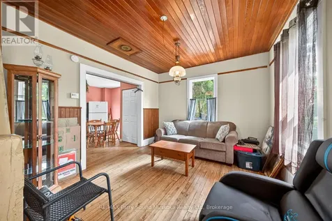 14 Victoria Street West Seguin ON P0C 1J0