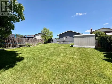 979 Woodbine Avenue Greater Sudbury ON P3A 5E3