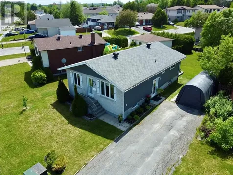 979 Woodbine Avenue Greater Sudbury ON P3A 5E3