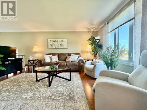 979 Woodbine Avenue Greater Sudbury ON P3A 5E3