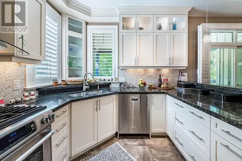 2295 Shore Lane Wasaga Beach ON L9Z 2X7