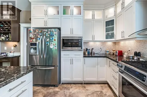 2295 Shore Lane Wasaga Beach ON L9Z 2X7