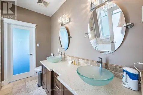 2295 Shore Lane Wasaga Beach ON L9Z 2X7