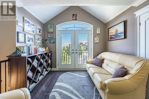2295 Shore Lane Wasaga Beach ON L9Z 2X7