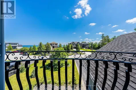2295 Shore Lane Wasaga Beach ON L9Z 2X7