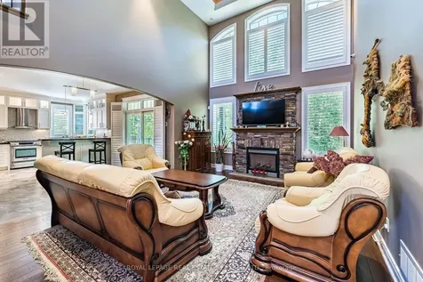 2295 Shore Lane Wasaga Beach ON L9Z 2X7