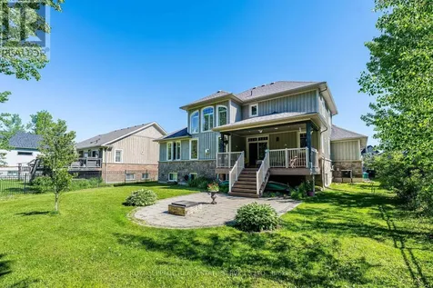 2295 Shore Lane Wasaga Beach ON L9Z 2X7