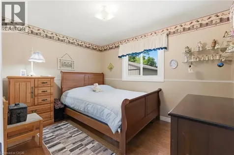 35 Barnicke Drive Cambridge ON N3C 3M2