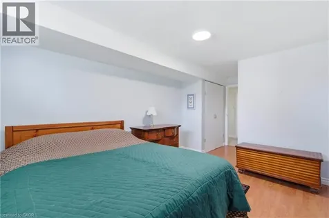 35 Barnicke Drive Cambridge ON N3C 3M2