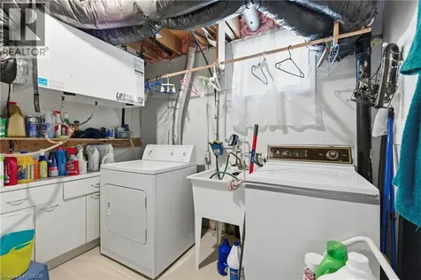 35 Barnicke Drive Cambridge ON N3C 3M2