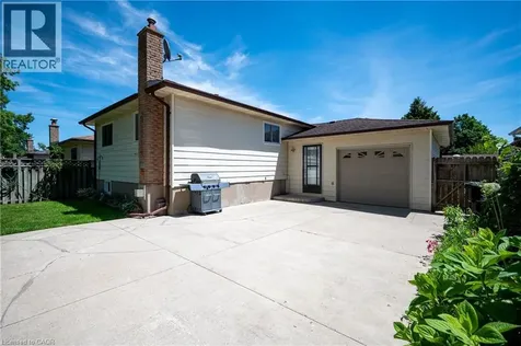 35 Barnicke Drive Cambridge ON N3C 3M2