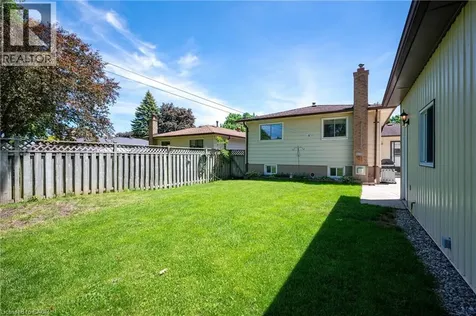 35 Barnicke Drive Cambridge ON N3C 3M2
