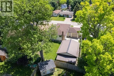 35 Barnicke Drive Cambridge ON N3C 3M2