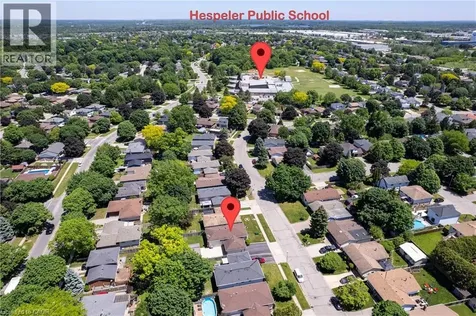 35 Barnicke Drive Cambridge ON N3C 3M2