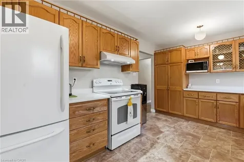 35 Barnicke Drive Cambridge ON N3C 3M2