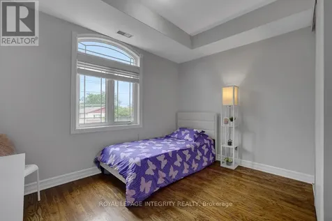 711 Churchill Avenue North Ottawa ON K1Z 5G6