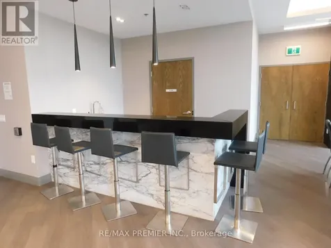 99 Eagle Rock Way Vaughan ON L6A 5A7