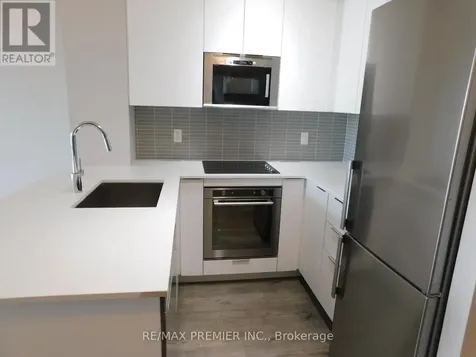 99 Eagle Rock Way Vaughan ON L6A 5A7